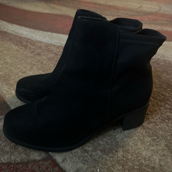 Suede booties (only worn twice to try but too big for me) - Picture 1 of 1